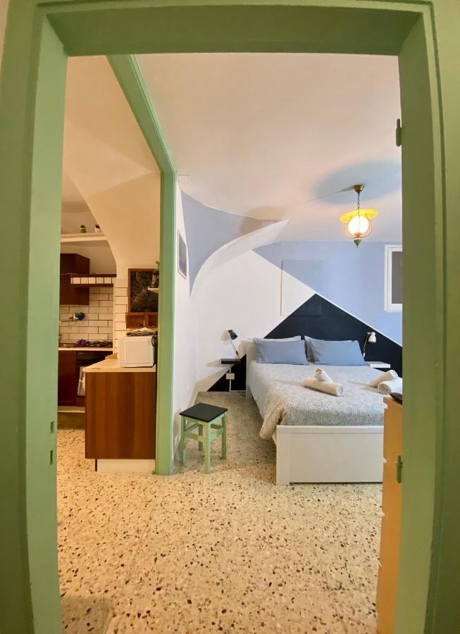 Appartement With Love
